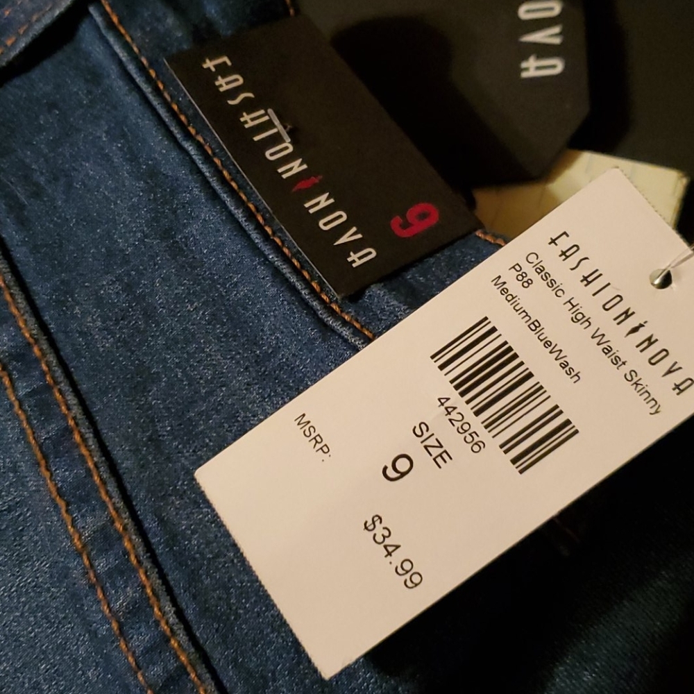 Jeans - Picture 3 of 3